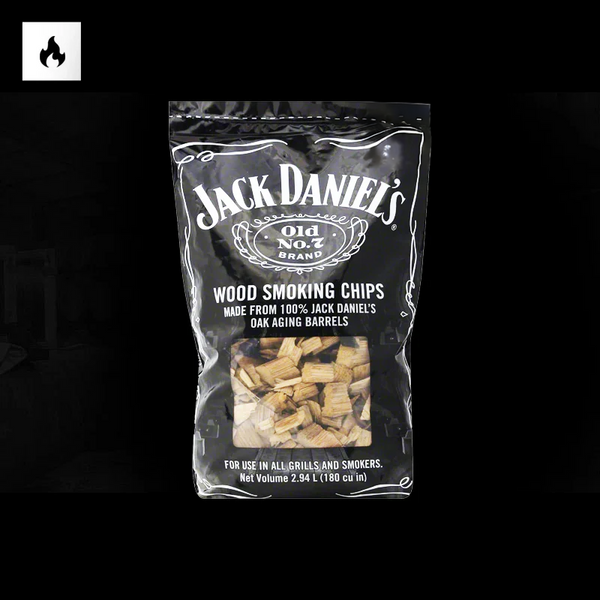 Ko Jack Daniels e kai ana i nga maramara rakau