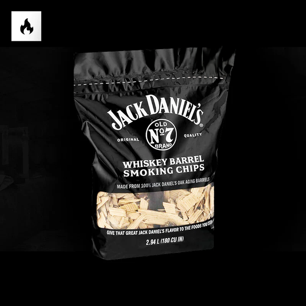 Ko Jack Daniels e kai ana i nga maramara rakau